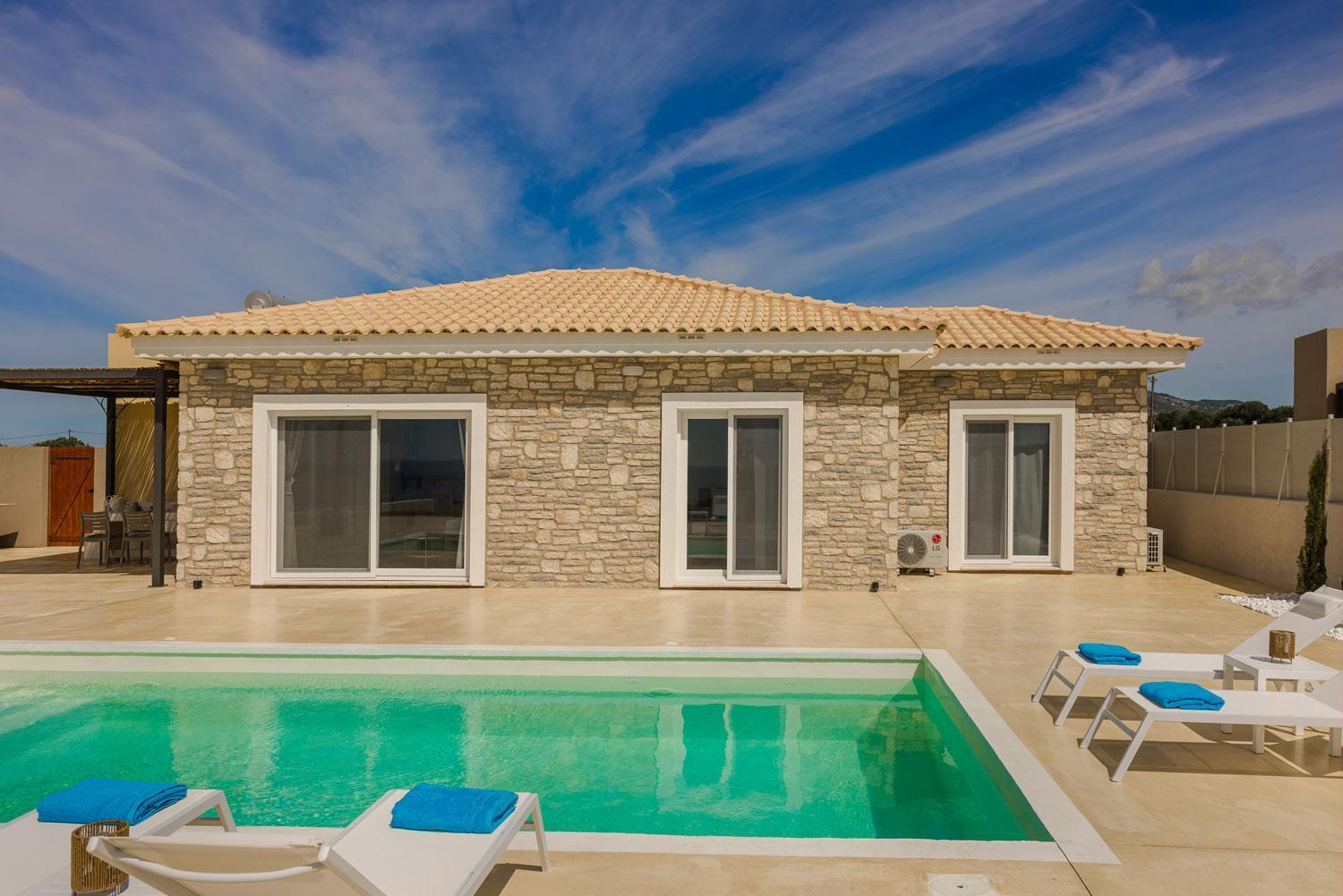 Lobelia - Ionian Collection * Lixouri